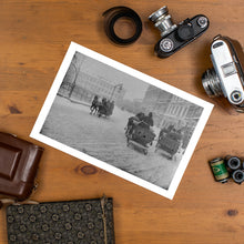 Încarcă imaginea în vizualizatorul Galerie, Iarna pe Calea Victoriei, București, 1900-1915 - v1