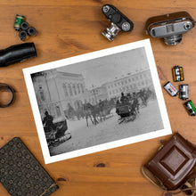 Încarcă imaginea în vizualizatorul Galerie, Iarna pe Calea Victoriei, București, 1900-1915 - v2