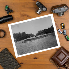 Încarcă imaginea în vizualizatorul Galerie, Grădina Kiselleff cu prima fântână arteziană a capitalei